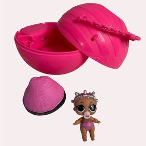 LOL Surprise Doll Series 2 Lil Beats Baby Sis Silver Hair Plastic Fashion Doll